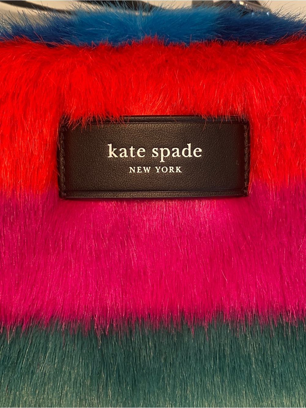 Kate Spade Colorblock Rainbow Faux Fur Camera Bag Crossbody EUC - Picture 3 of 6